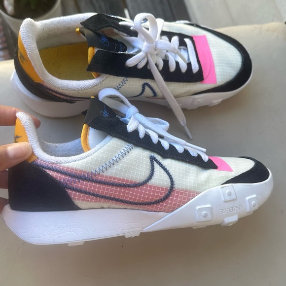 Nike Waffle Racer 2X - Picture 2 of 3